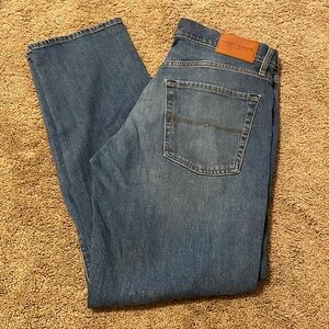 Lucky Brand 221 Straight Jeans, size 33/32